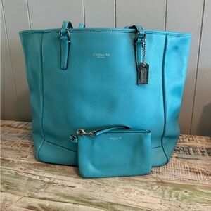 Coach large tote with matching wristlet